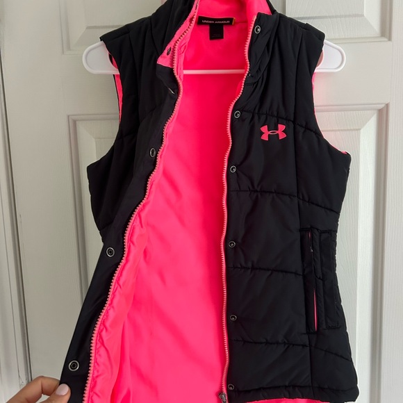 Under Armour puffer vest - Picture 4 of 6